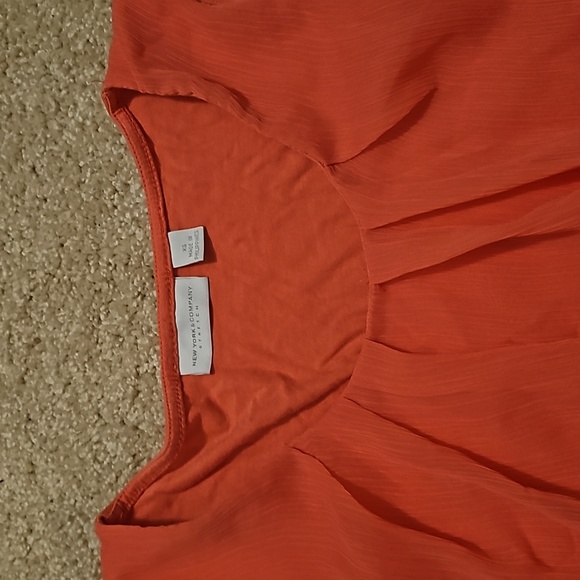 Simmer sleeveless blouse - Picture 2 of 5